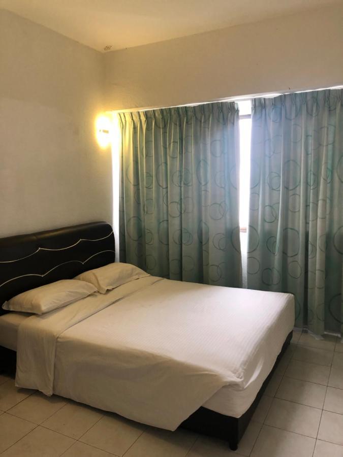 Beach Resort Home Stay Sri Sayang Apartment Batu Ferringhi 2Bedroom Eksteriør bilde