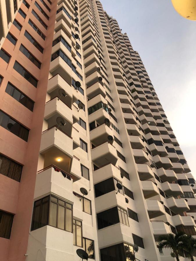 Beach Resort Home Stay Sri Sayang Apartment Batu Ferringhi 2Bedroom Eksteriør bilde