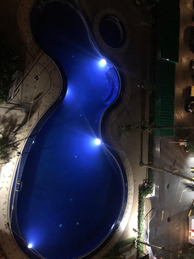 Beach Resort Home Stay Sri Sayang Apartment Batu Ferringhi 2Bedroom Eksteriør bilde