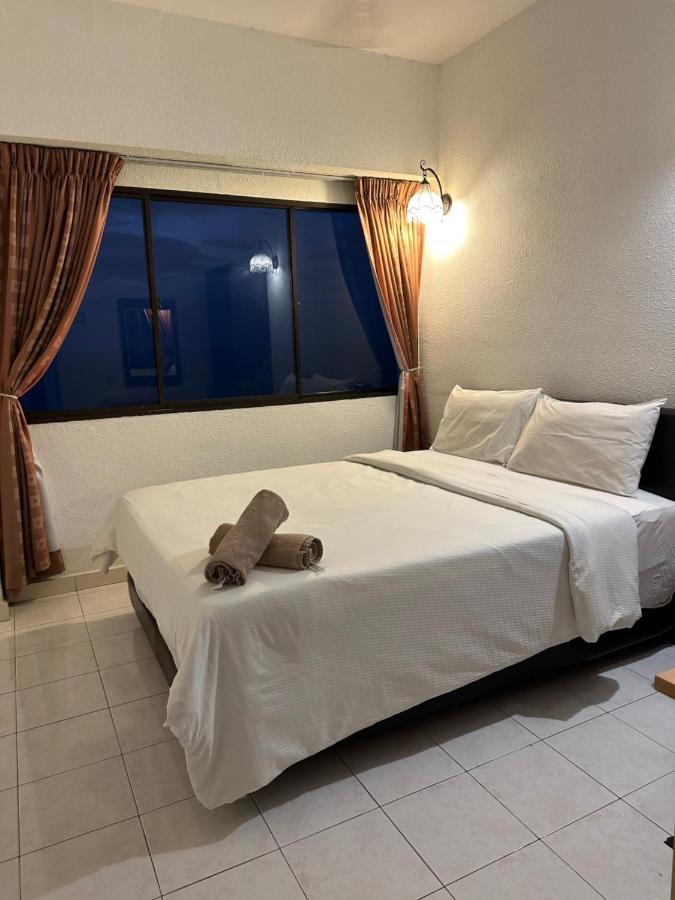 Beach Resort Home Stay Sri Sayang Apartment Batu Ferringhi 2Bedroom Eksteriør bilde